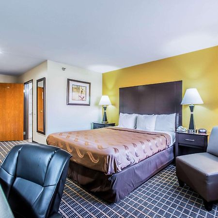 Quality Inn Carbondale University Area Exterior photo