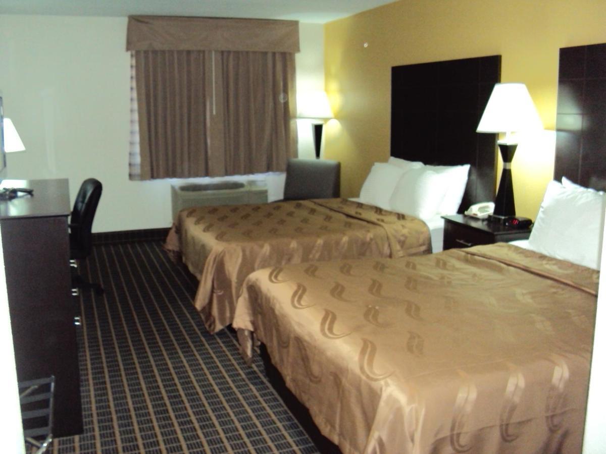 Quality Inn Carbondale University Area Exterior photo