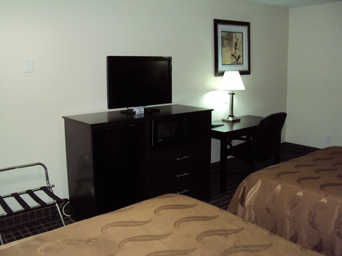 Quality Inn Carbondale University Area Exterior photo