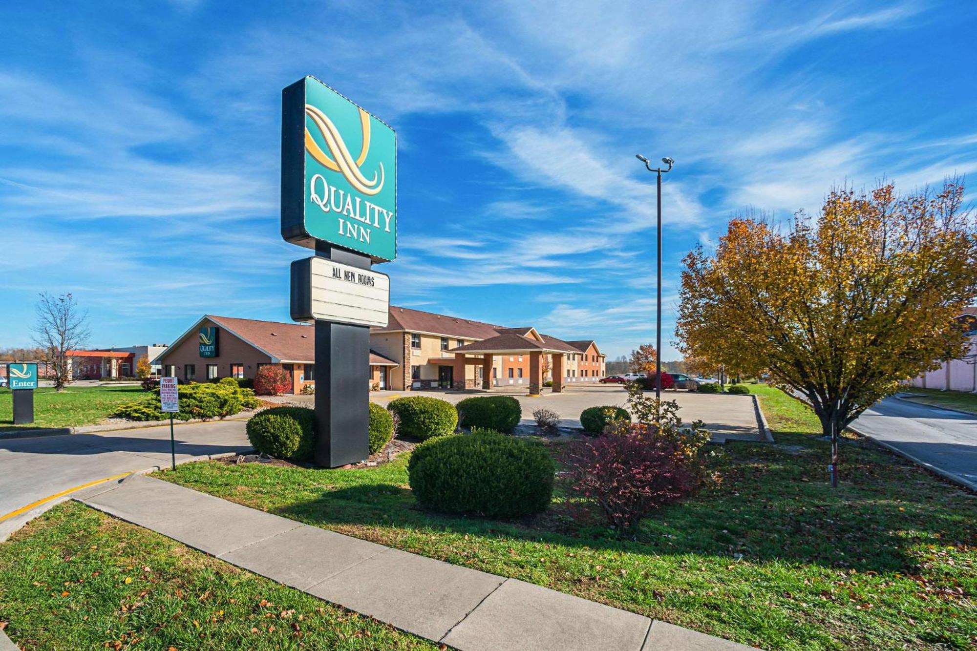 Quality Inn Carbondale University Area Exterior photo
