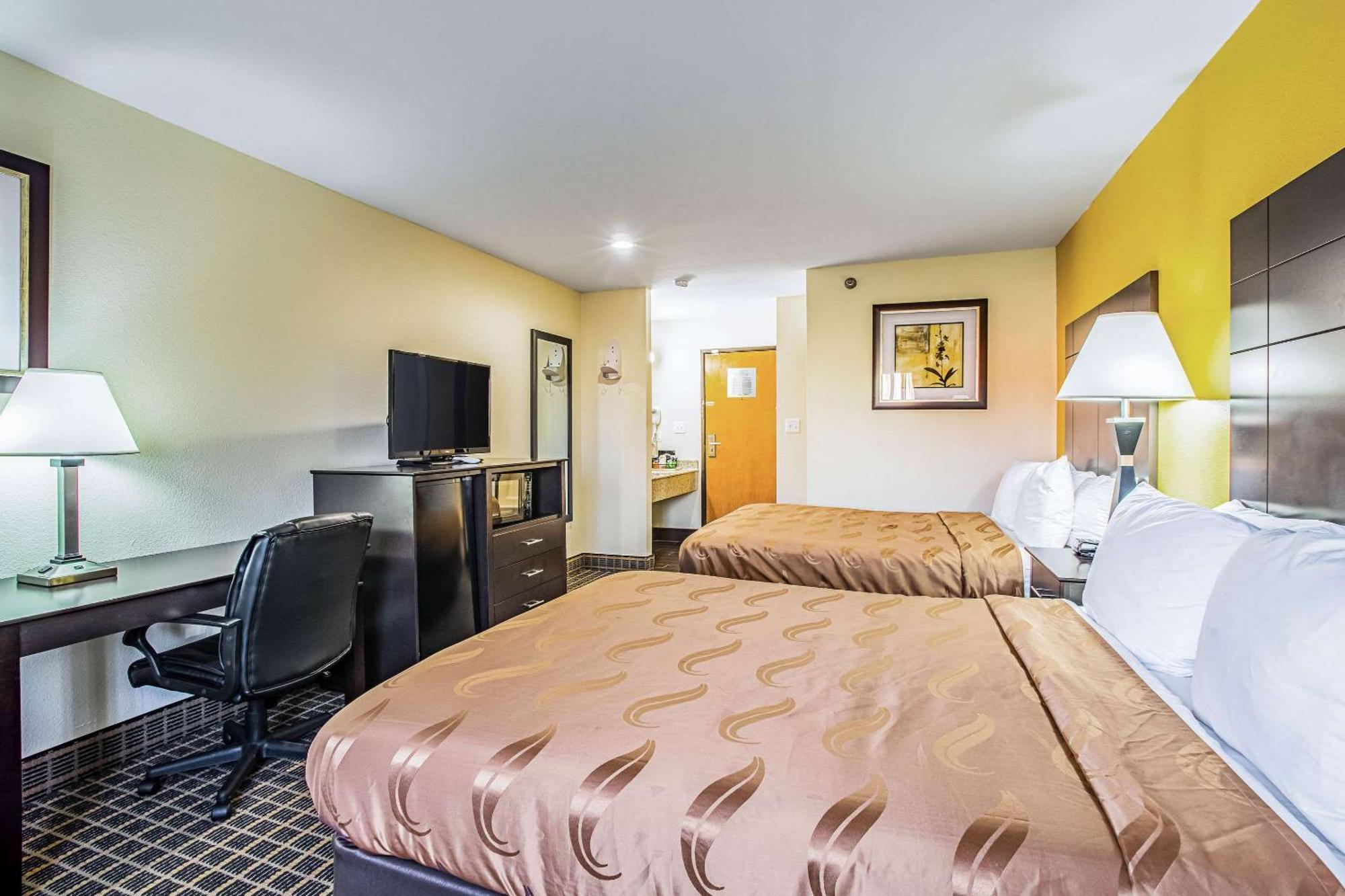 Quality Inn Carbondale University Area Exterior photo